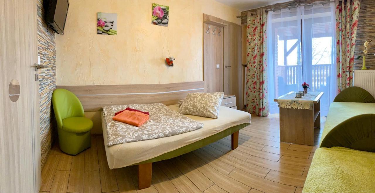 Klinkierowa Rezydencja Gniezno Bagian luar foto