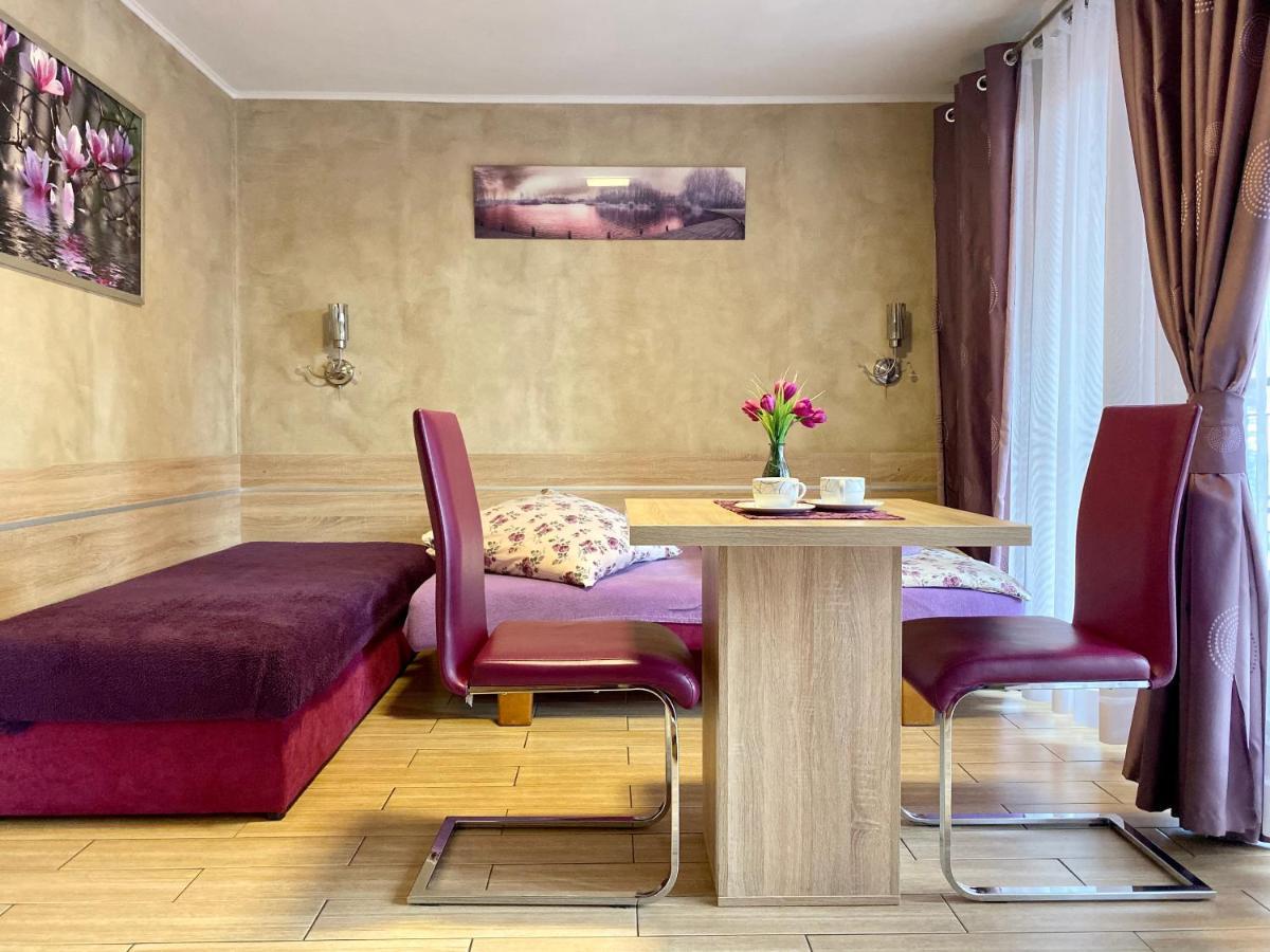 Klinkierowa Rezydencja Gniezno Bagian luar foto