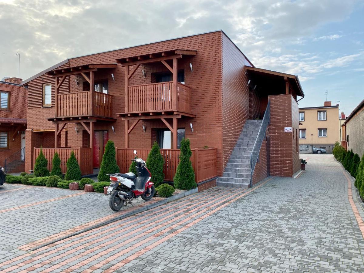 Klinkierowa Rezydencja Gniezno Bagian luar foto